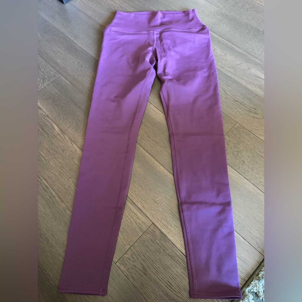 Alo Medium High-Waist Airbrush Legging in Dark Plum